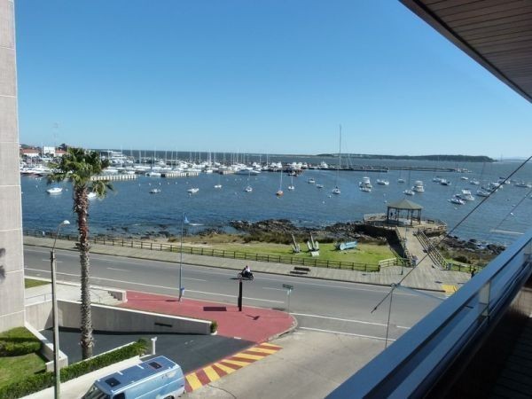 Departamento en venta y alquiler frente al puerto Punta del Este